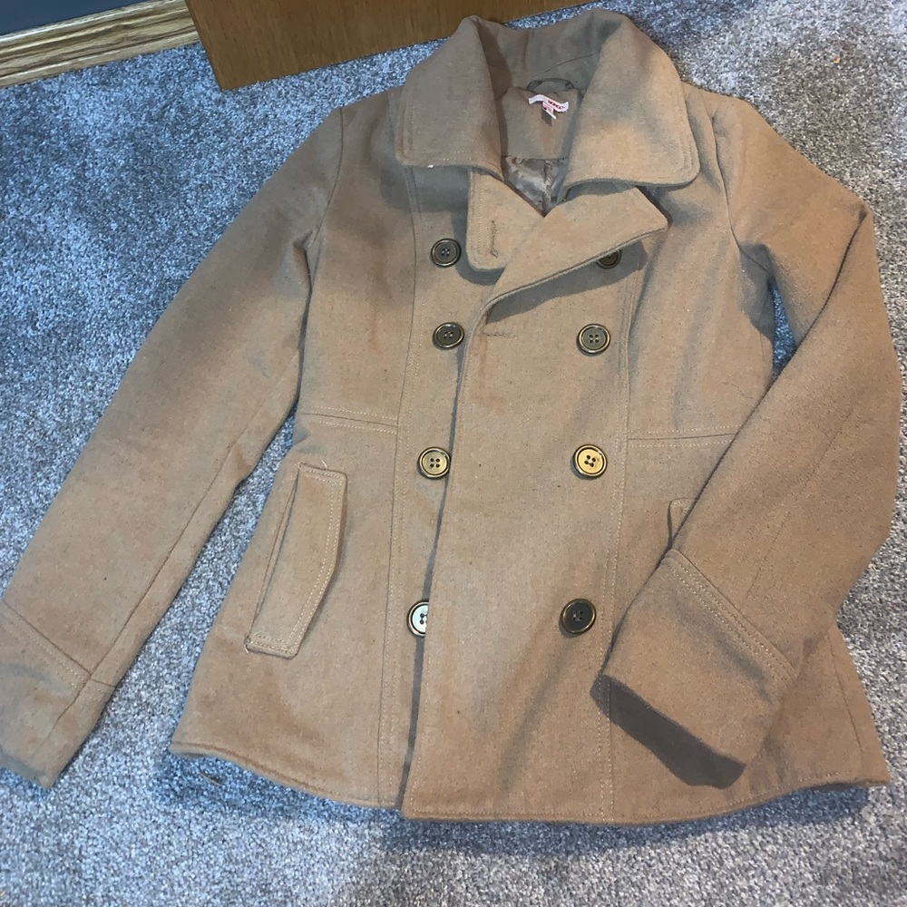 Light brown coat